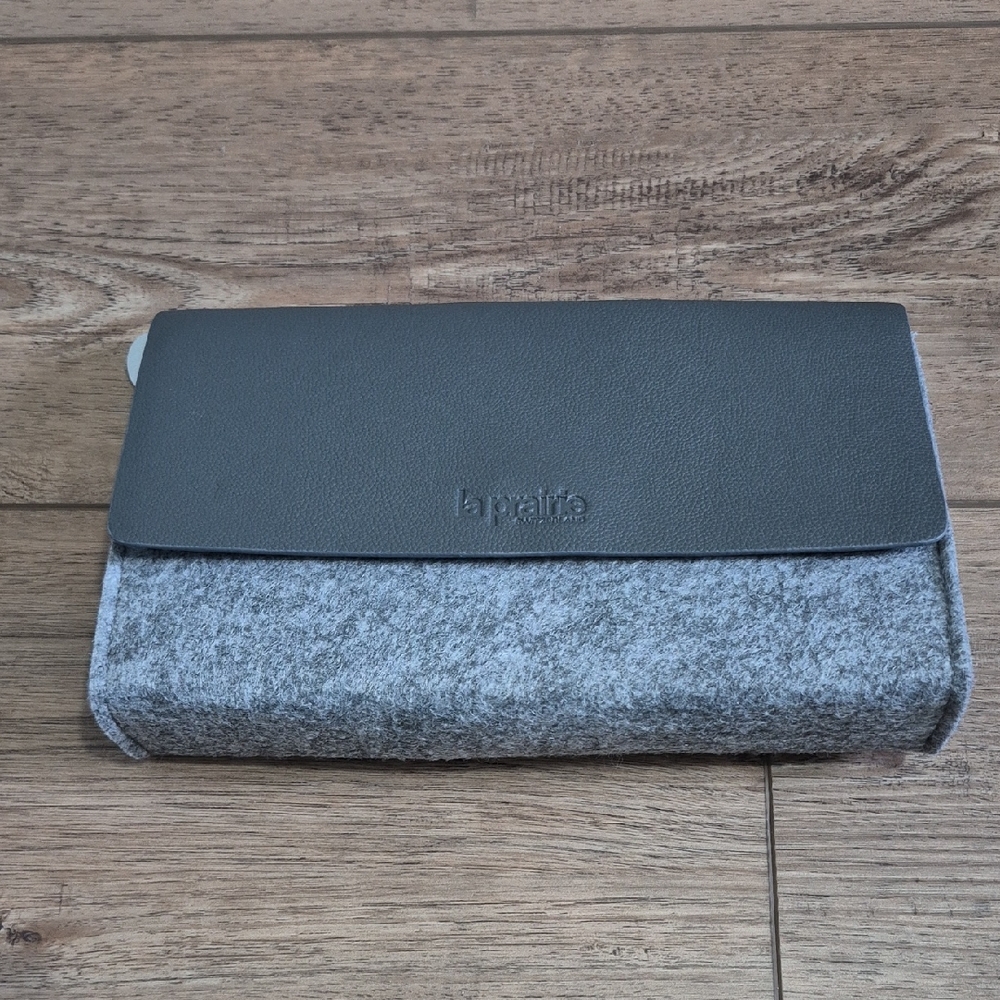 La Prairie Charcoal and Light Gray Clutch